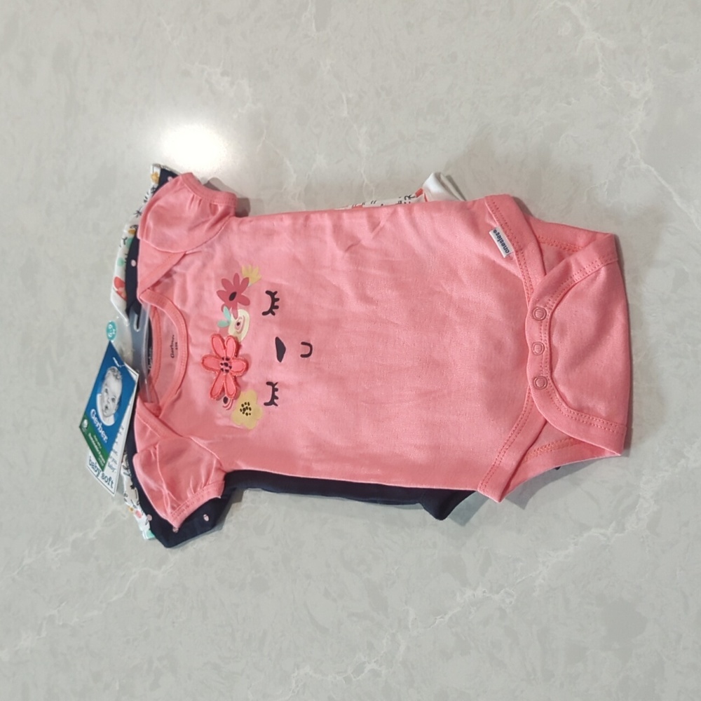 Gerber 3 pack of baby girl's onesies